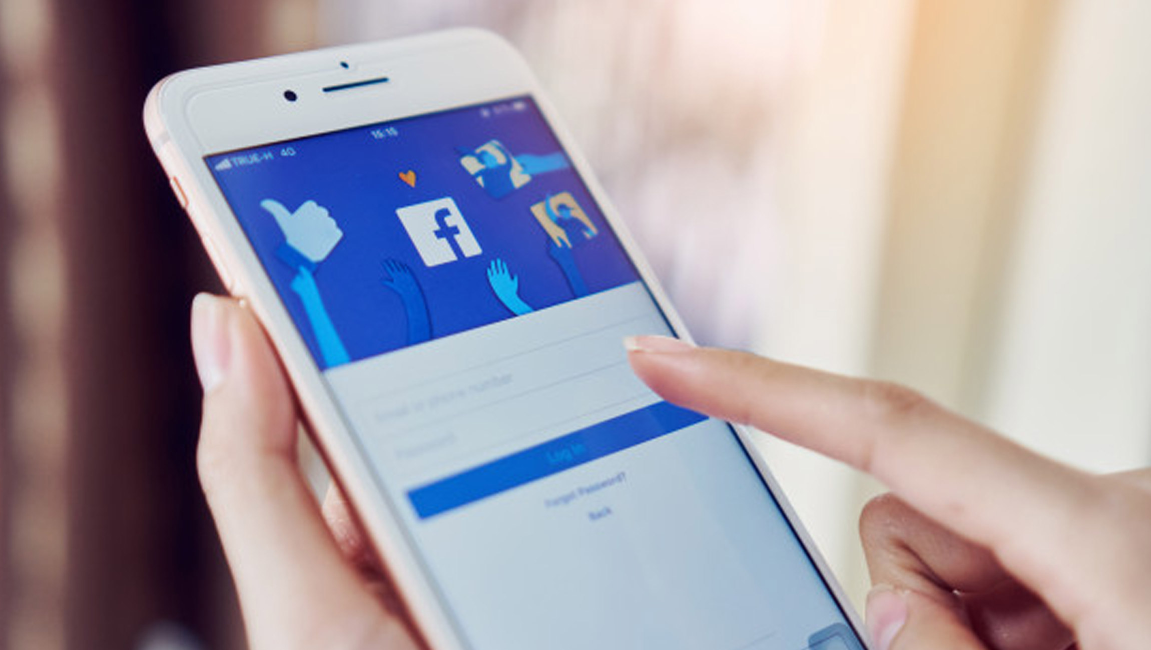 Four Ways to Improve Your Facebook Video Marketing