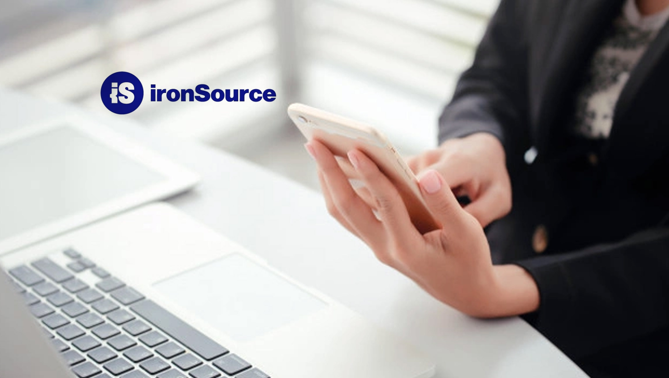 ironSource-Launches-Aura-on-Samsung-Devices-in-India